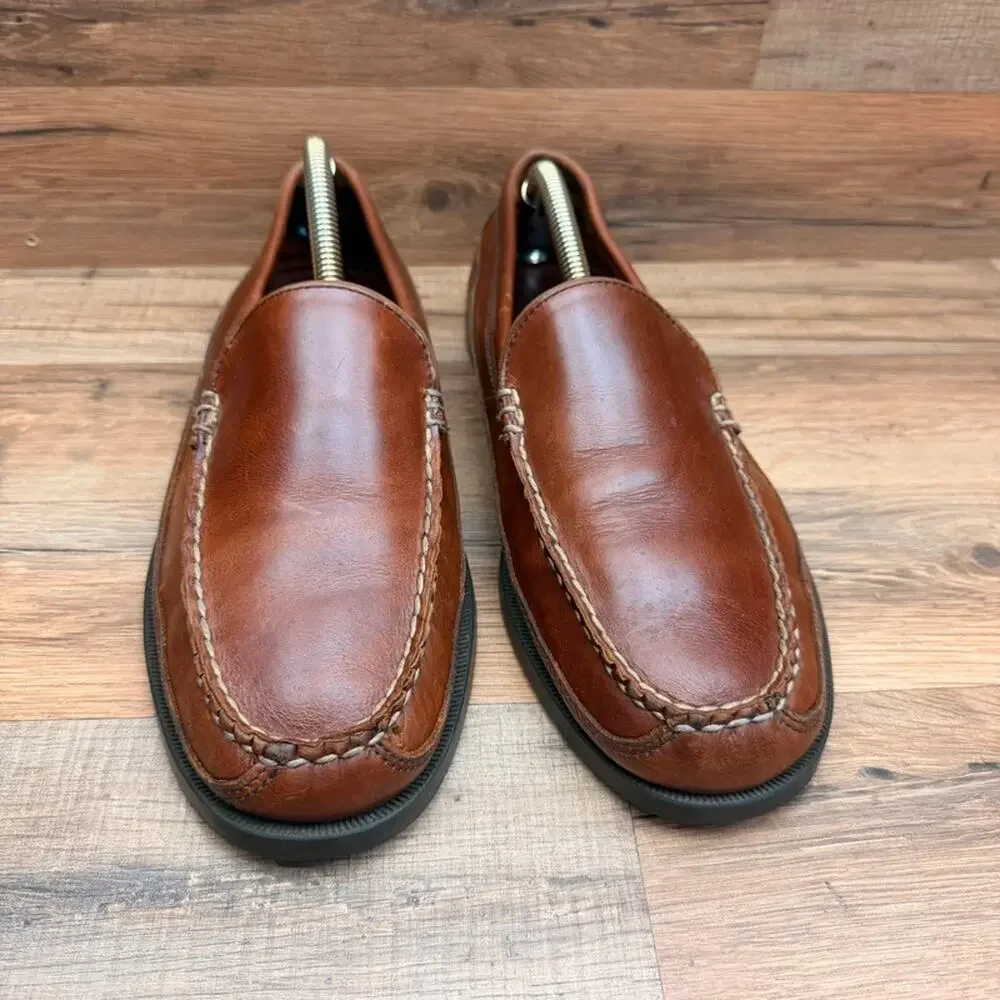 L.L. Bean Men's size 10D brown Leather Slip-On Moccasin Loafers